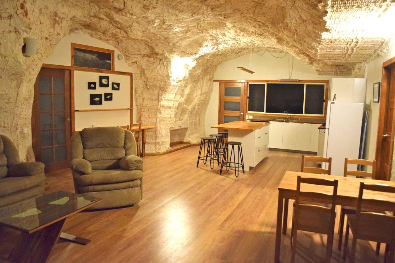 Dug Out B&B Coober Pedy Eksteriør billede